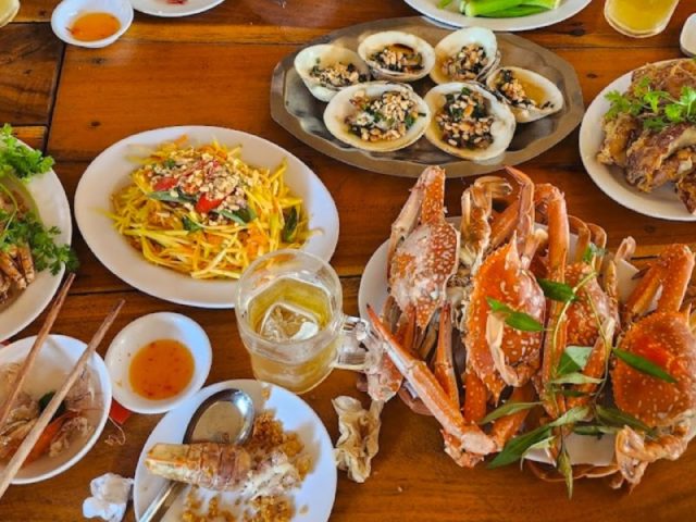 Mecomdo là biểu tượng của phong cách nghỉ dưỡng sang trọng, nơi thiên nhiên nguyên sơ hòa quyện cùng kiến trúc hiện đại đầy tinh tế.